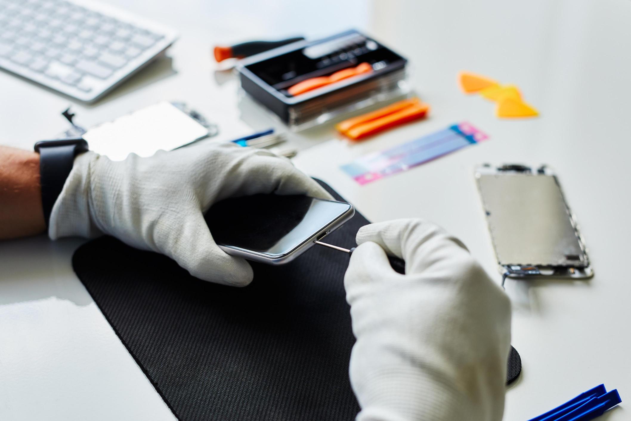 Czas naprawy a jakość usługi – co jest ważniejsze - Blog technologiczny - Apple Android IT Naprawy Porady